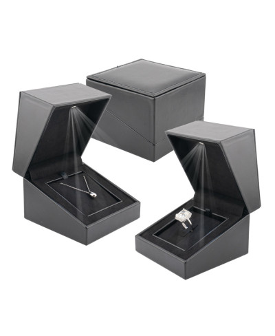 Astuccio con luce serie Modena nero 9X9X6cm multiuso anello + pendente